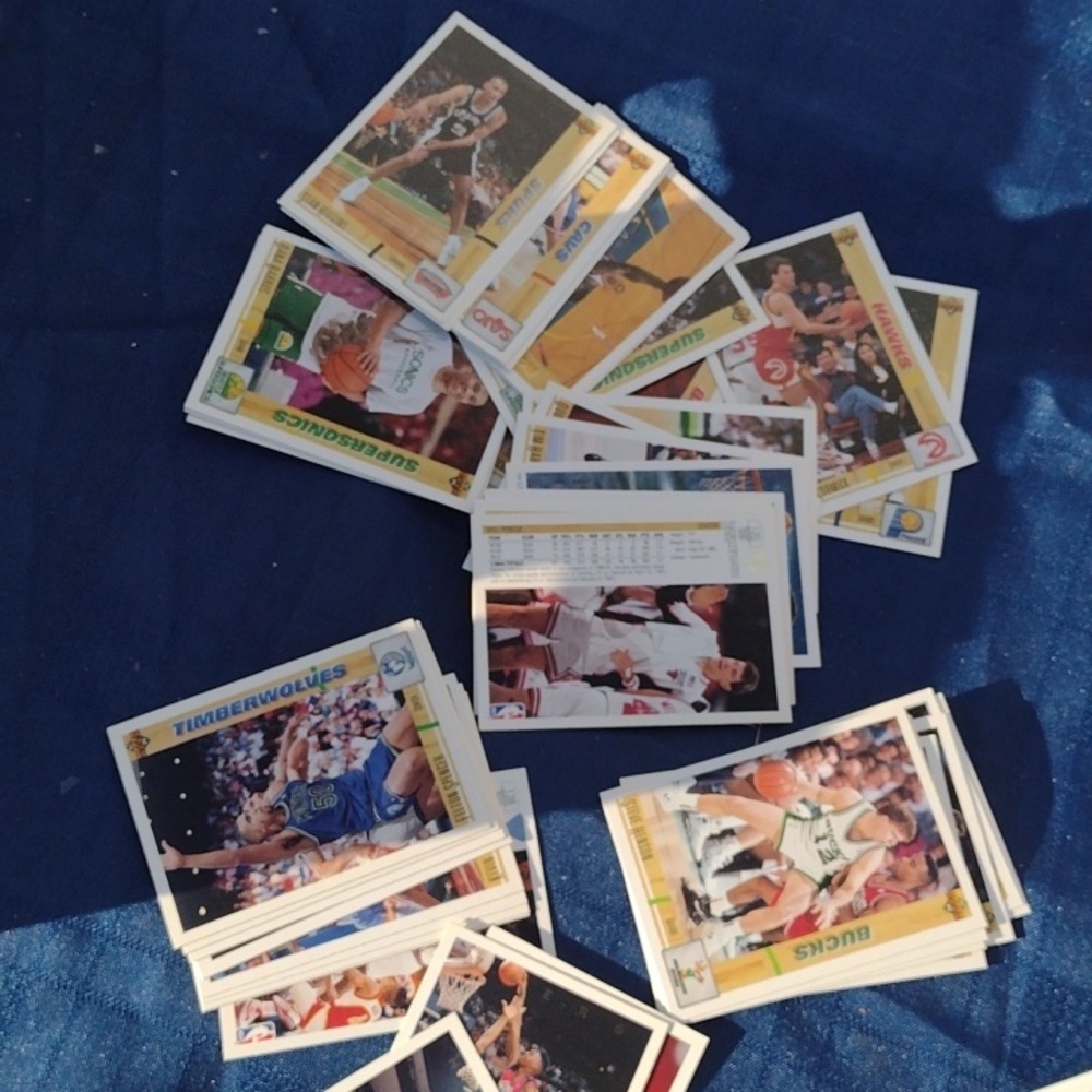 Basketball Card Lot - Picture 3 of 3